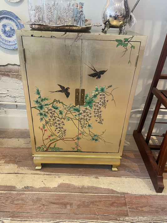 Furniture Gold Lacquer with Bird Pattern