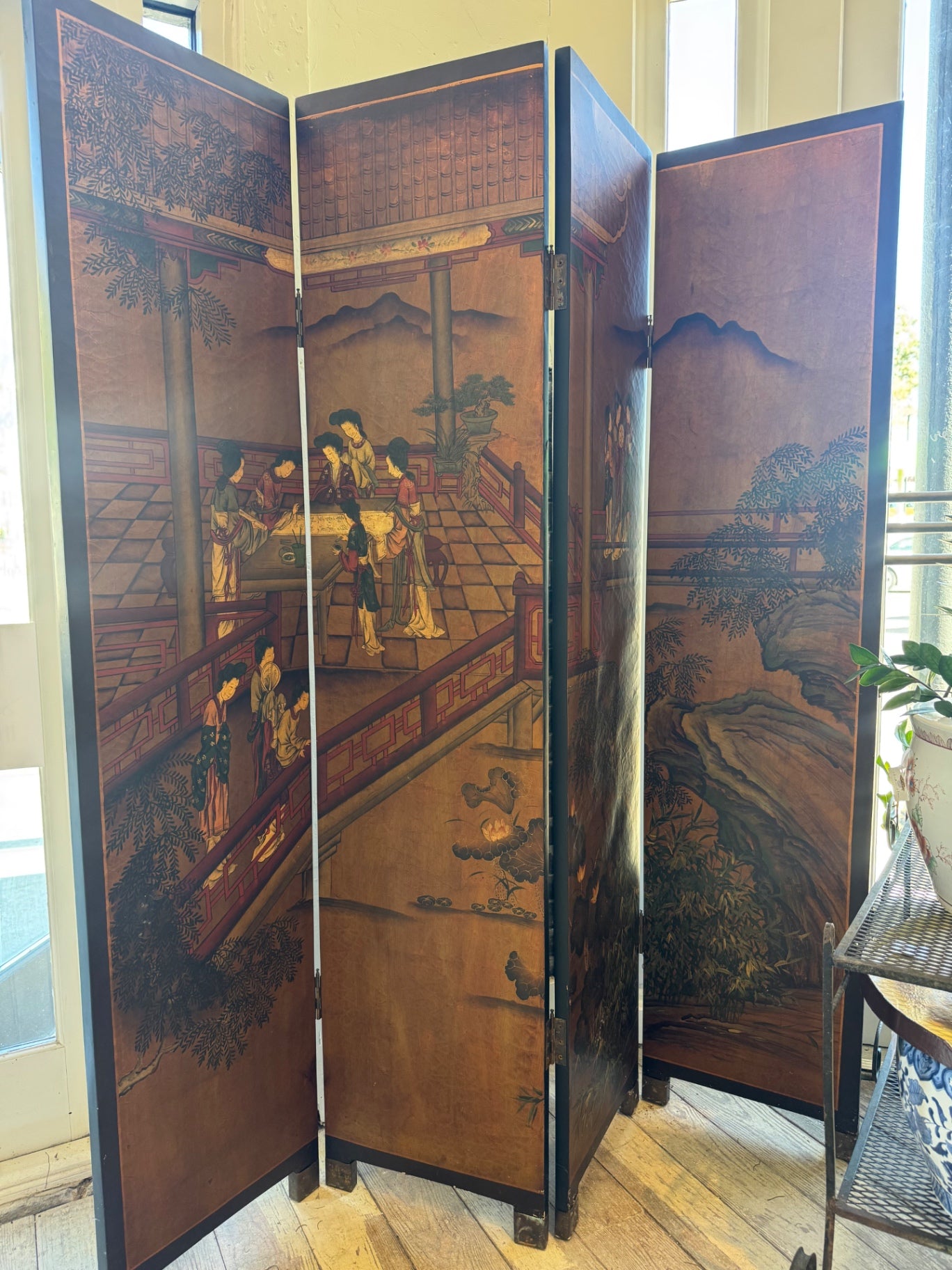 Vintage screen, double sided