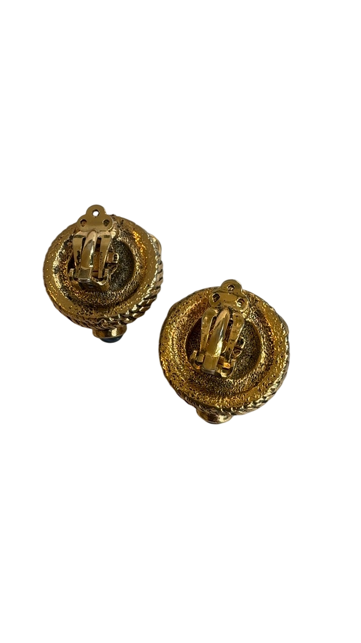 clip on earrings