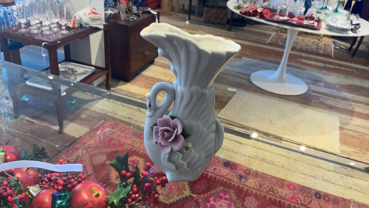 Swan Vase with rose