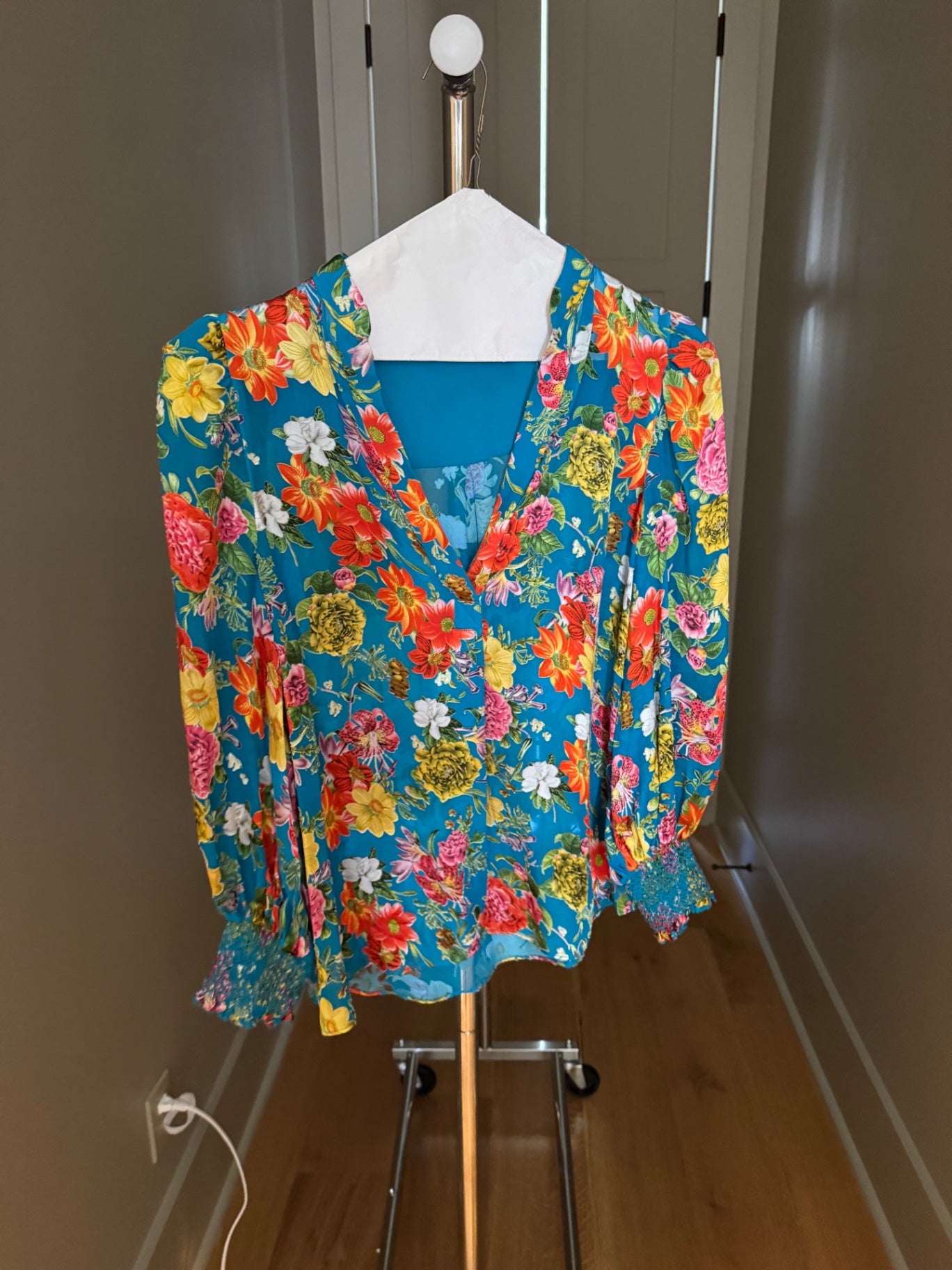 Lindsey Black Shirt Small Blue
