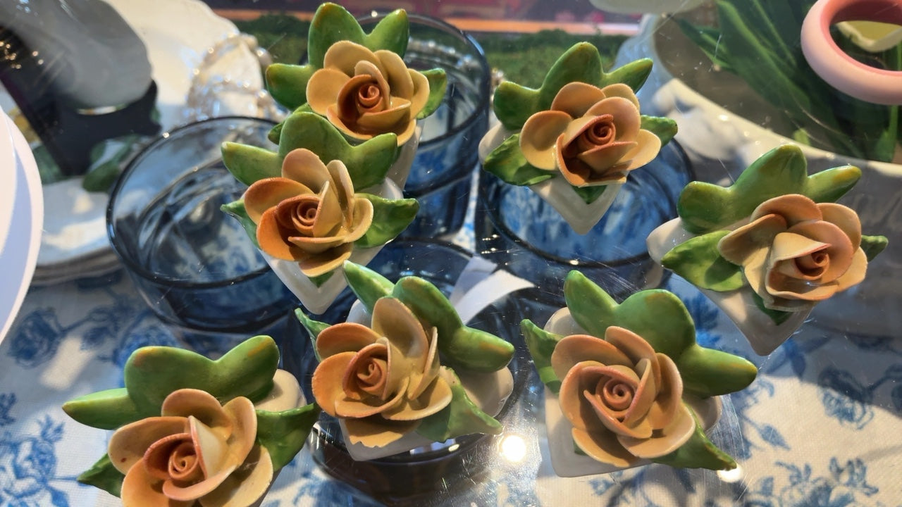 Yellow Rose Place card holders (7)