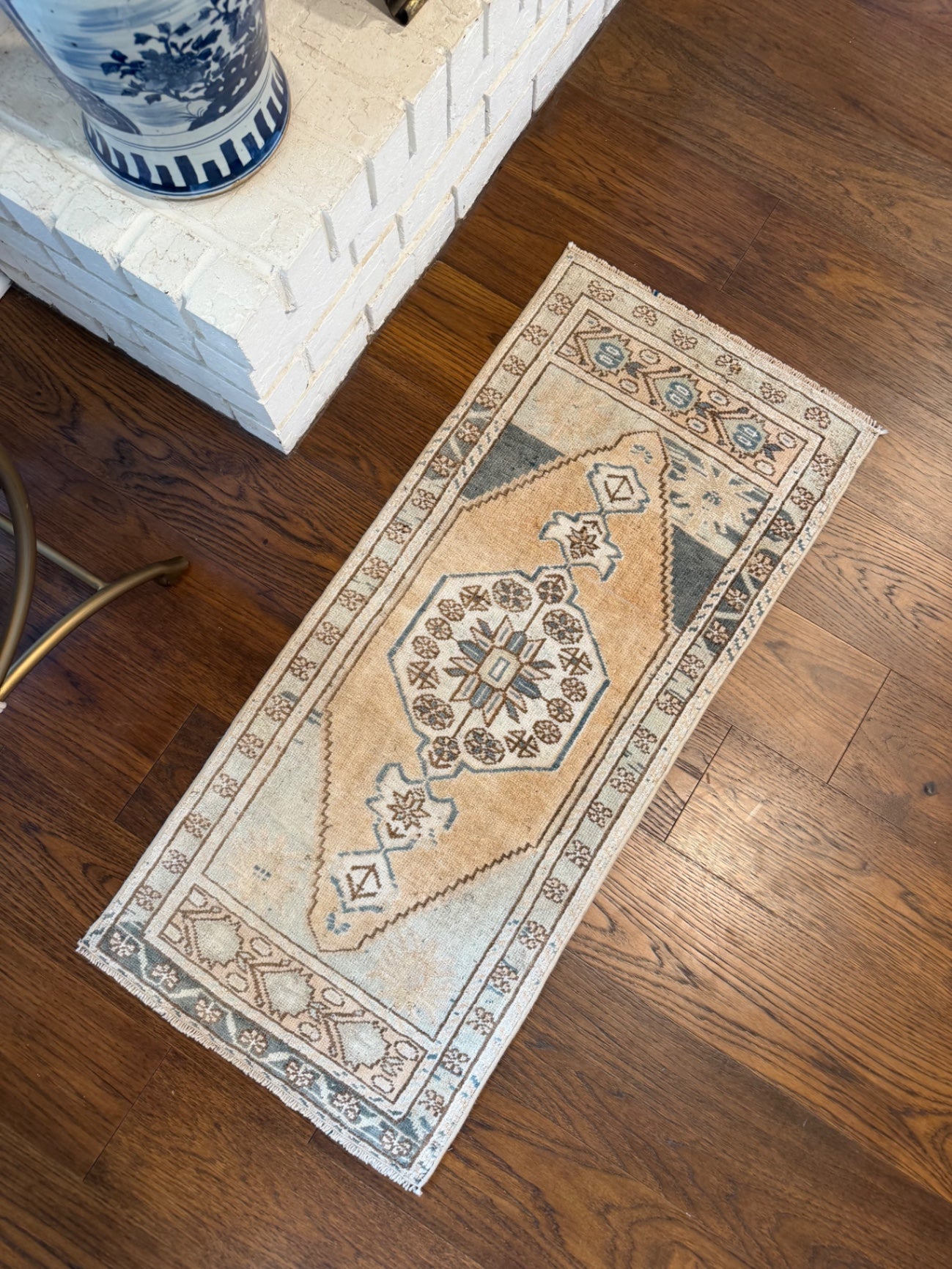 Vintage mini rug, 3'10" x 1'8"