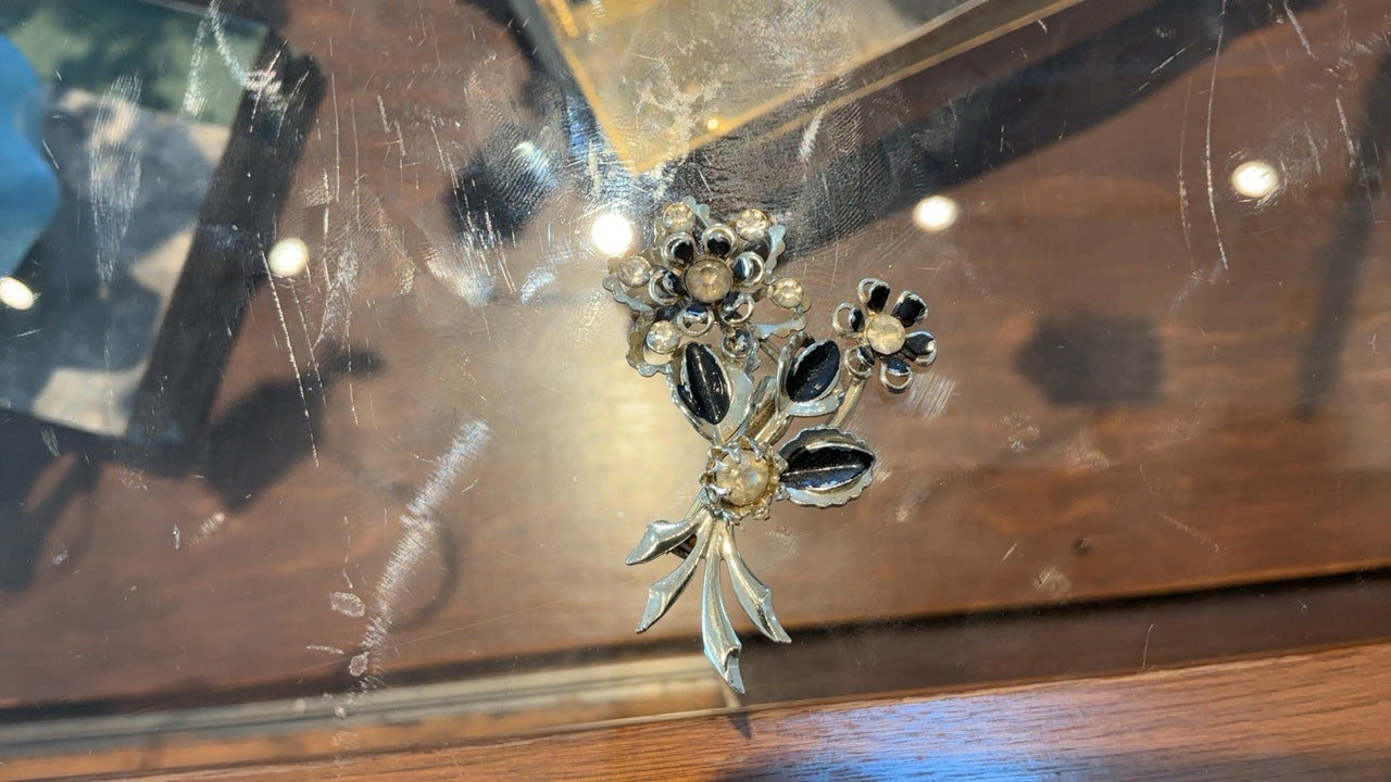 Black and Gold Flower Pin