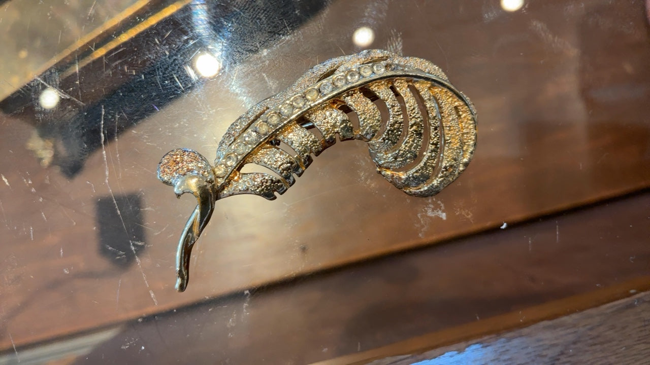 Feather Broach