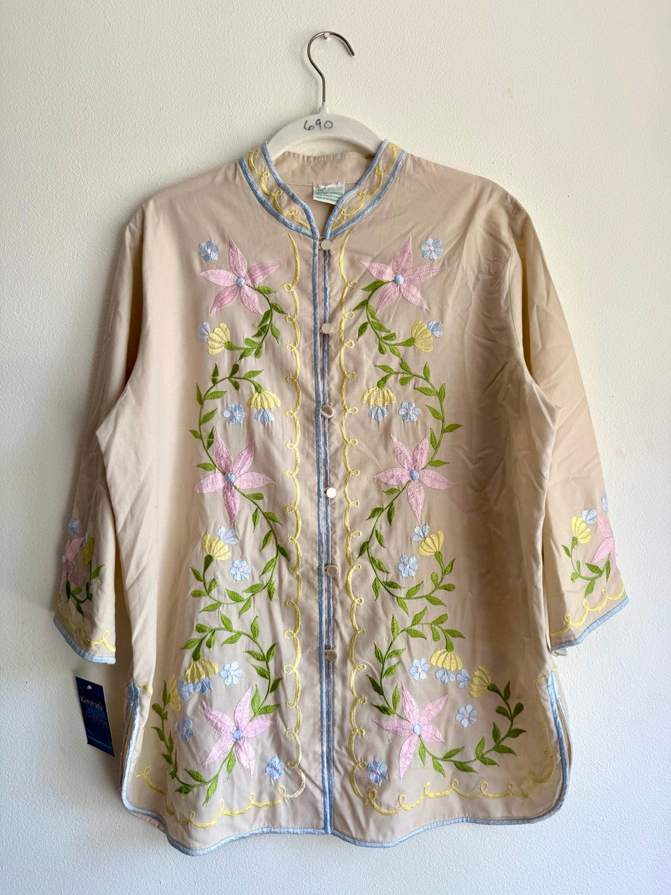 vintage Hawaiian embroidered top