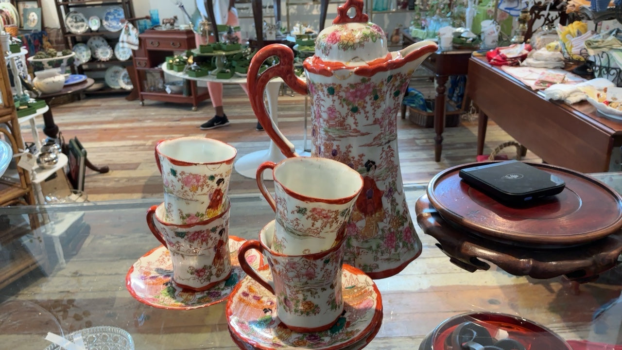 Japanese Tea Set (missing saucer)