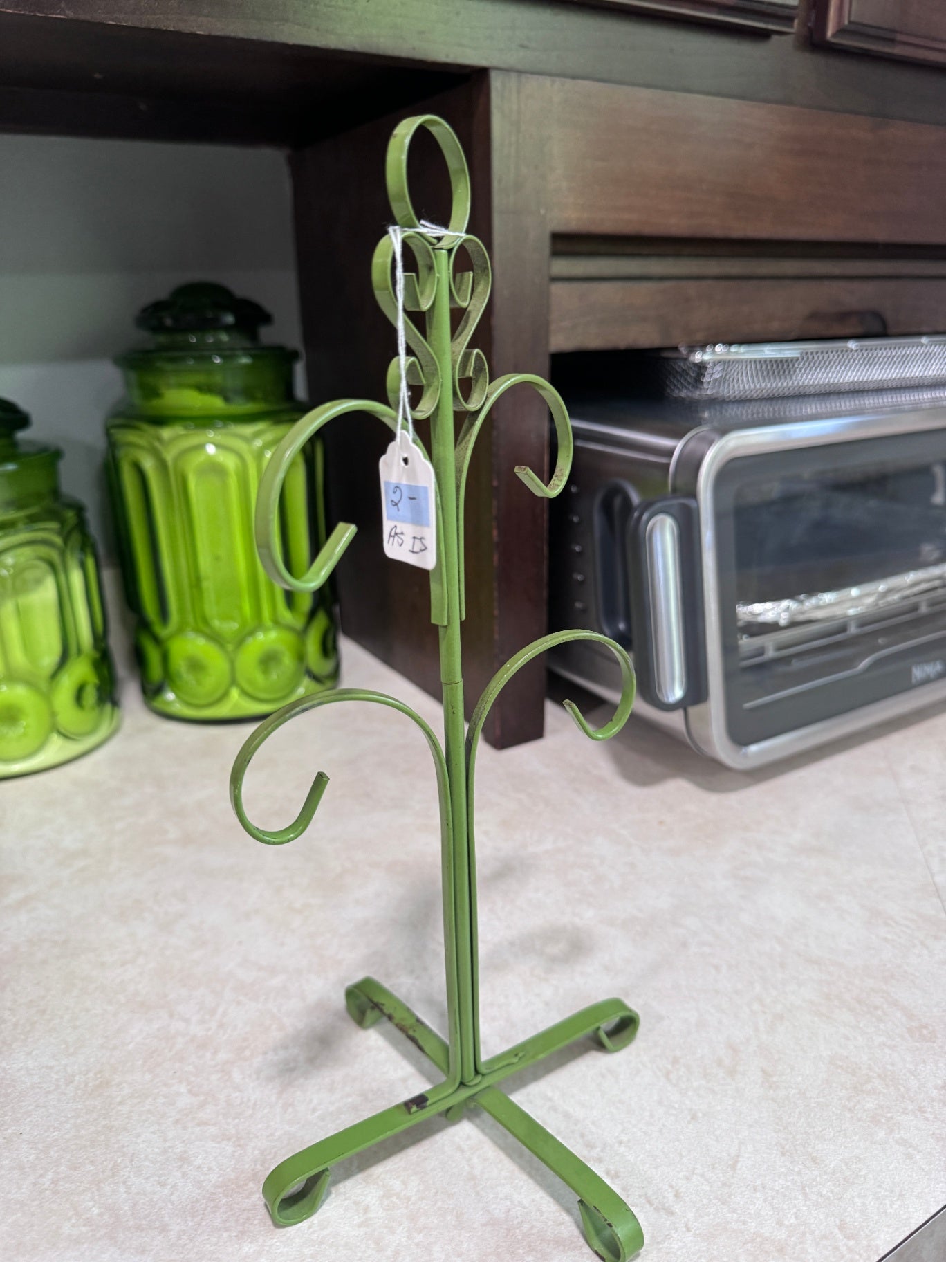 Vintage Avocado Green Mug Tree