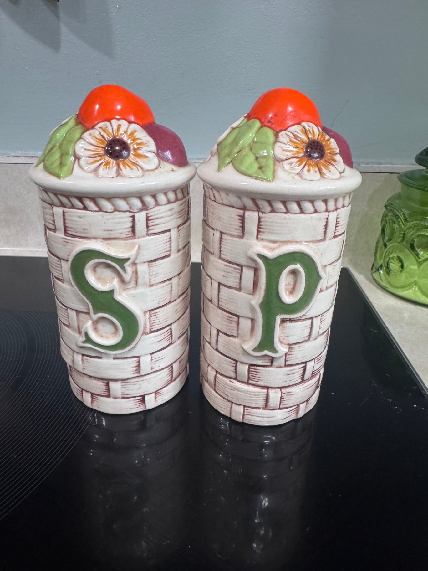 Vintage Basket Weave Salt & Pepper Shakers