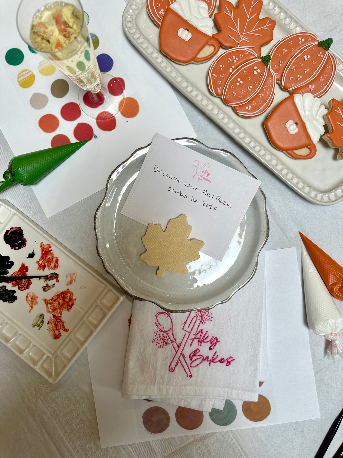 Thursday October 16th 6pm-8pm: Fall Cookie Decorating with AkyBakes