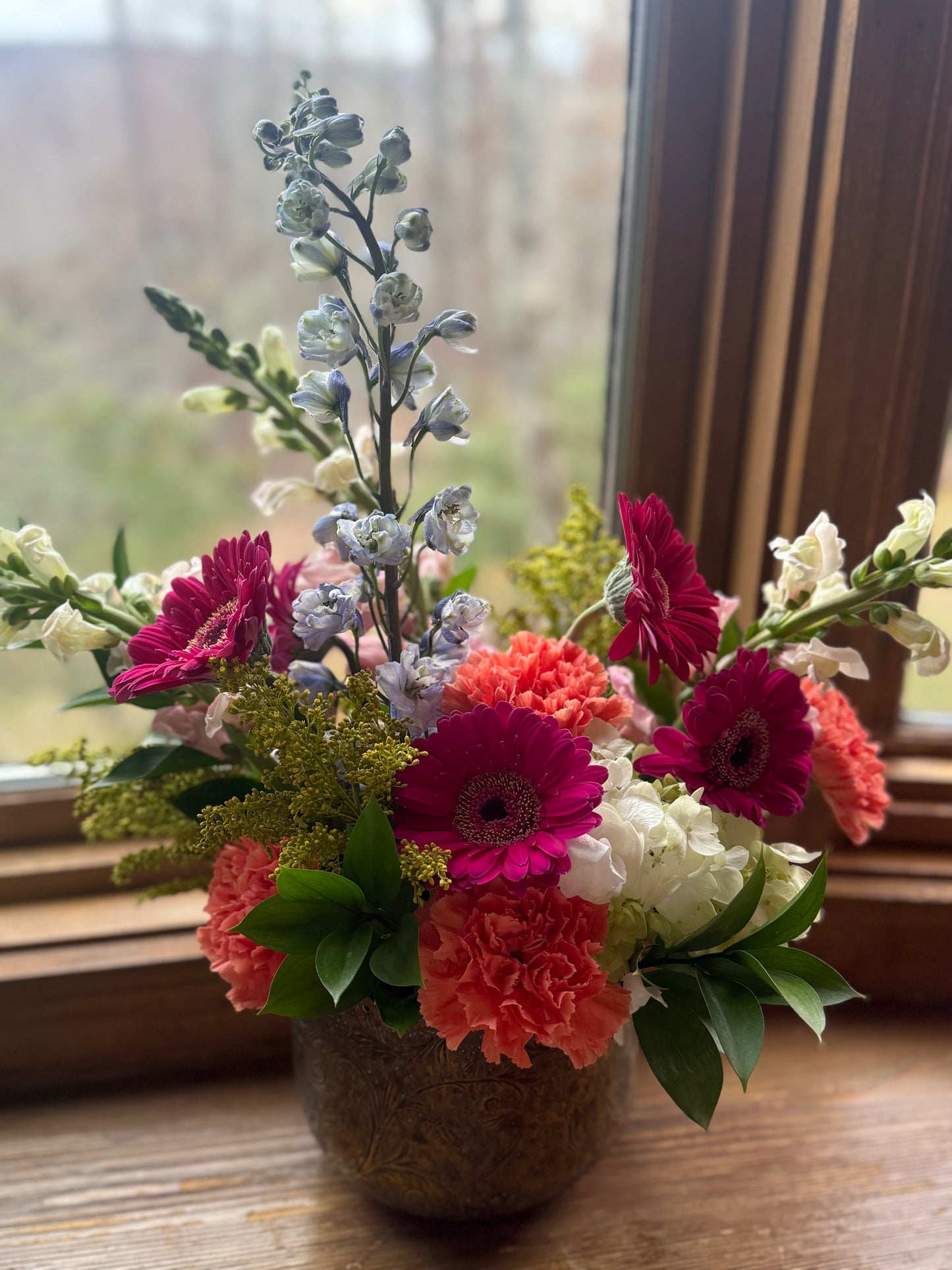 Tuesday November 18th 6pm-8pm: Learn the Art of Floral Design with Marianne Smith