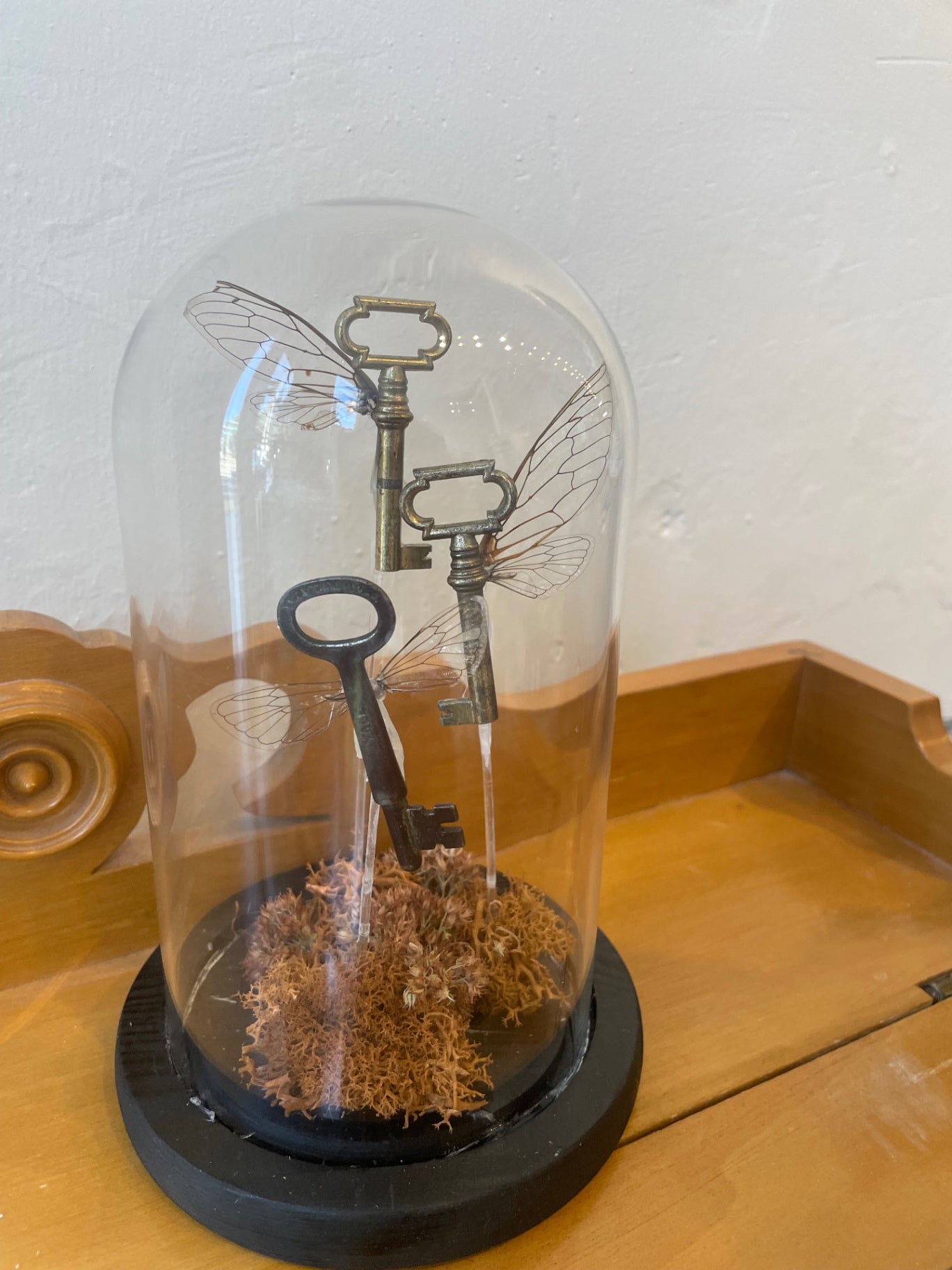 Flying Keys in a Cloche