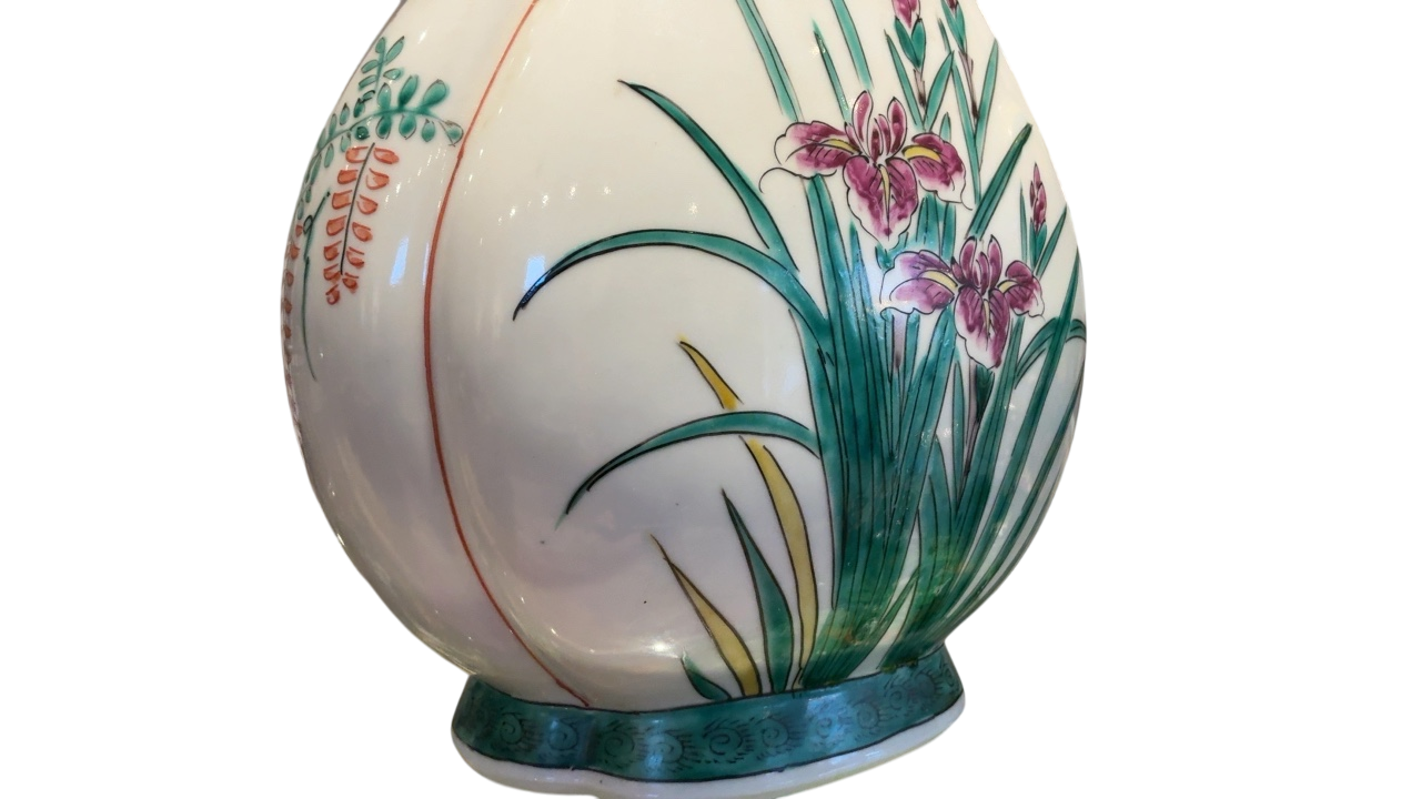 Chinoiserie Vase with Irises 