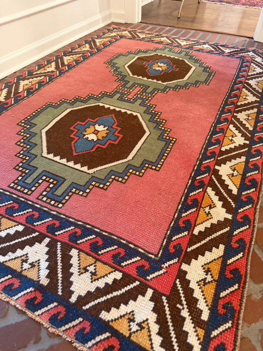 Vintage Turkish Geometric Rug 6’ x 4’