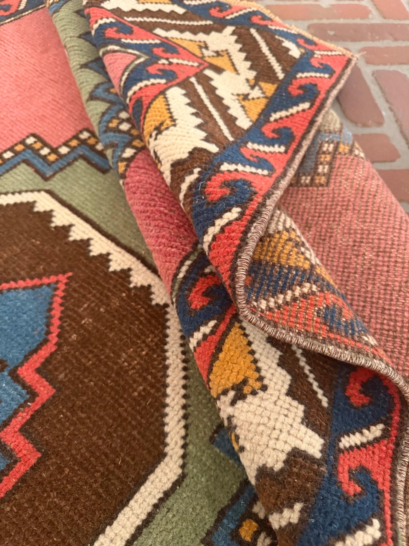 Vintage Turkish Geometric Rug 6’ x 4’