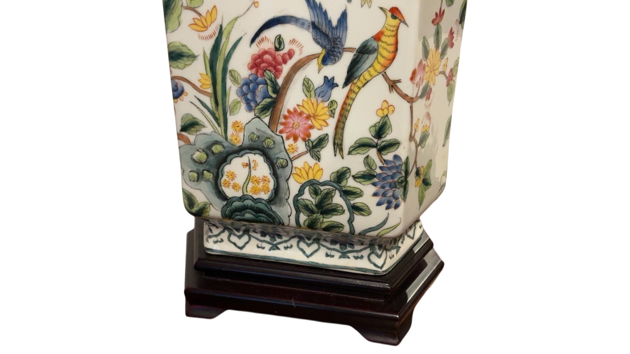 White and Green Chinoiserie Lamp