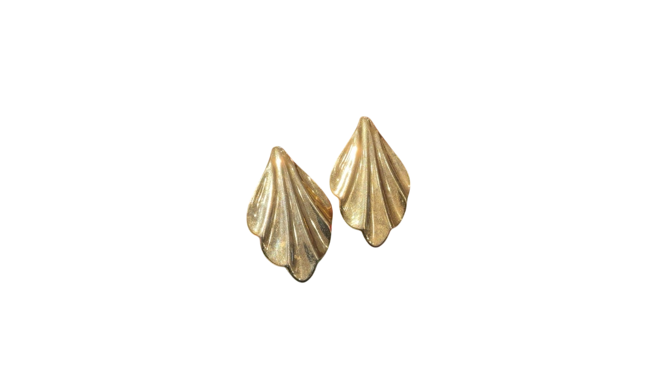 Vintage Shell Earrings 