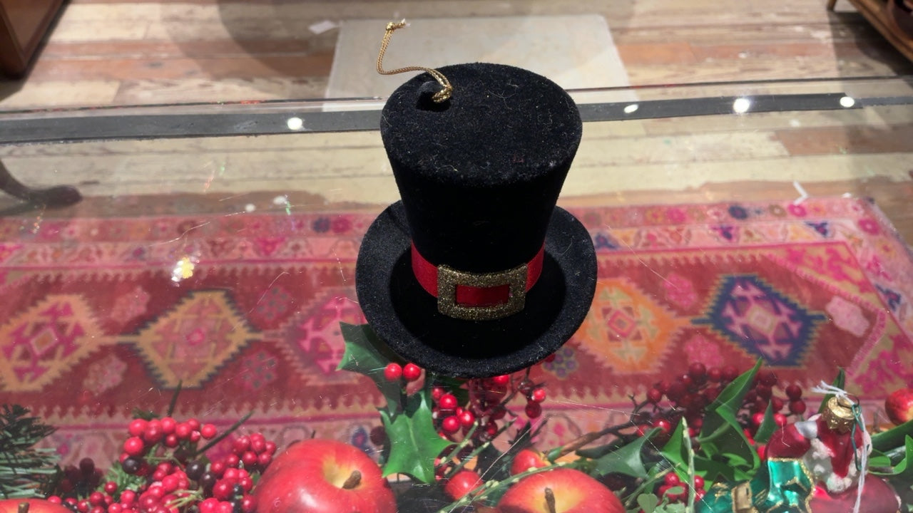 Frosty Hat Ornament