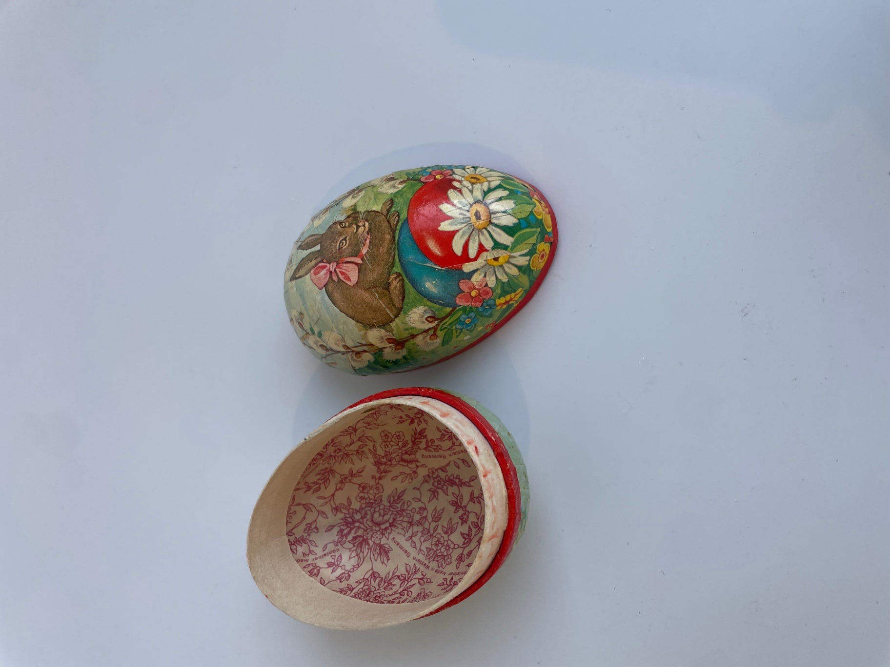 German Paper Maiche Egg 2” 