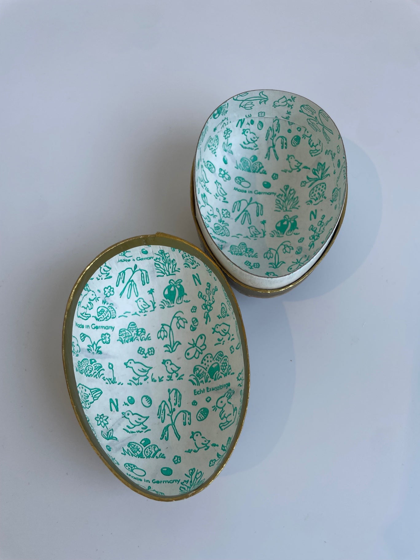 German Paper Maiche Egg 5” 