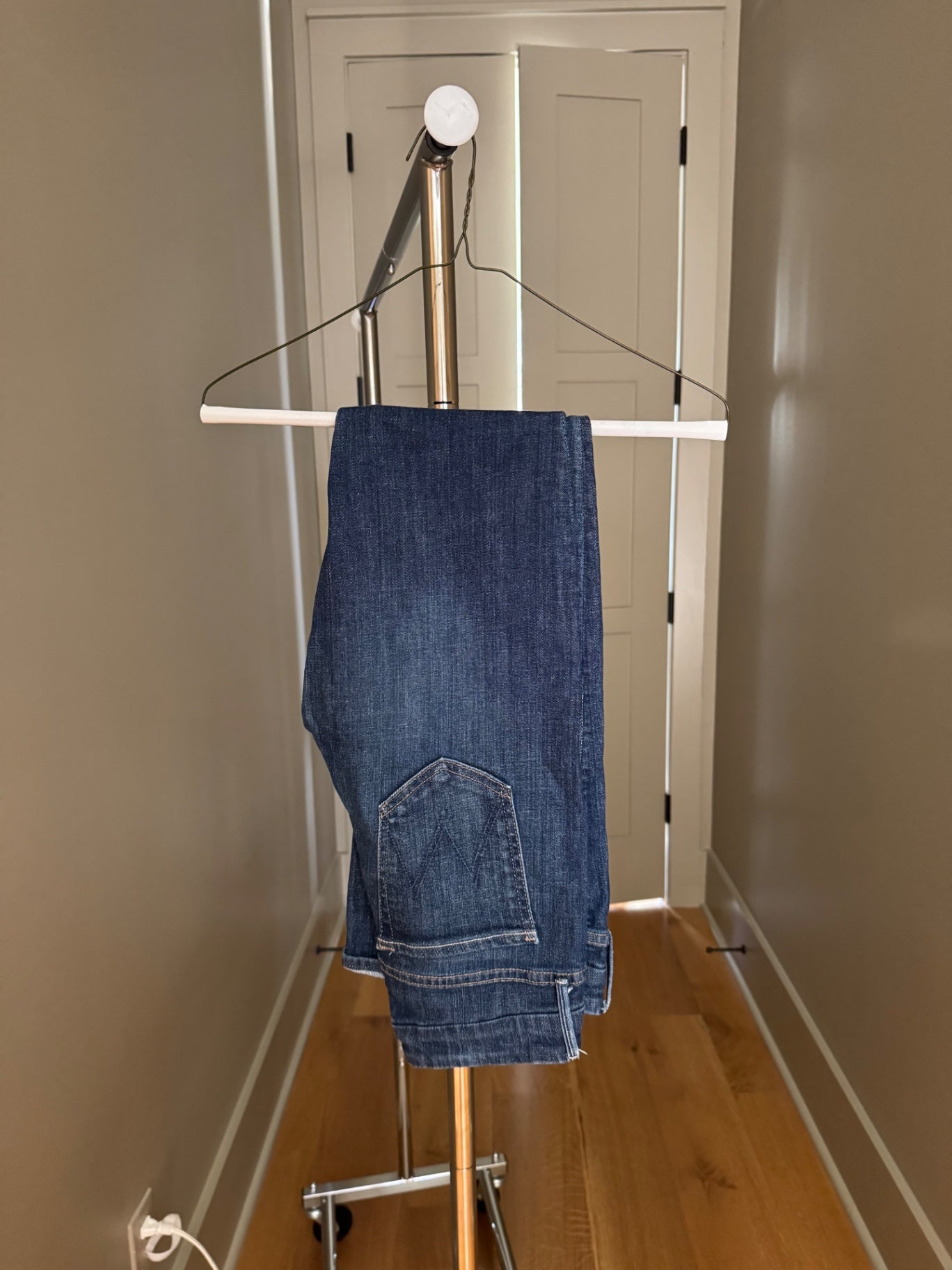 Lindsey Black Jeans Size 28 Dark Blue