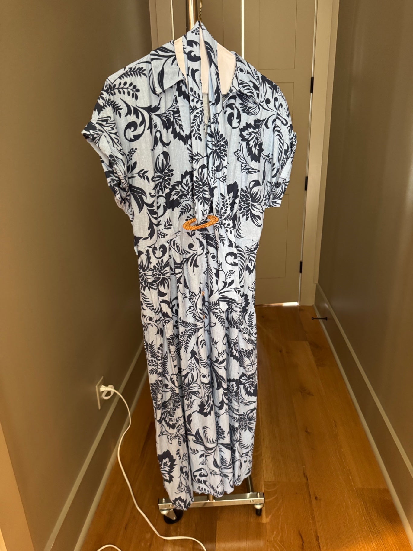 Lindsey Black Dress Small White and navy blue