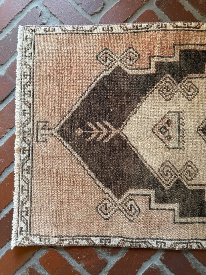 Vintage Rug, 3'10" x 1'10"