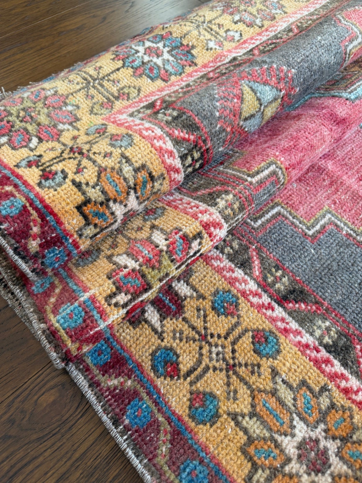 Vintage Rug, 7'2" x 3'1`0"