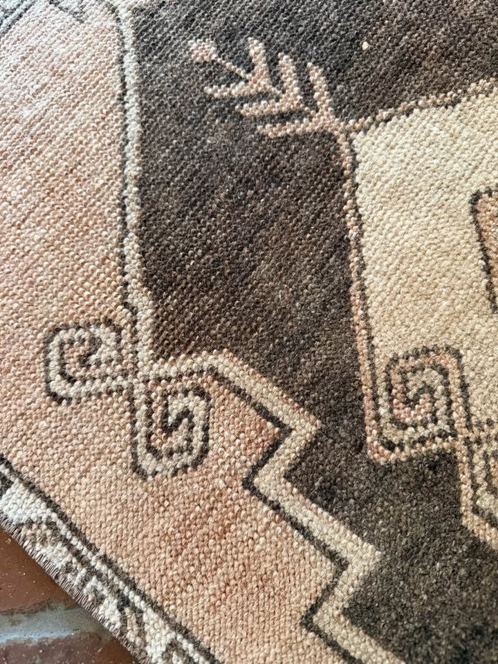Vintage Rug, 3'10" x 1'10"