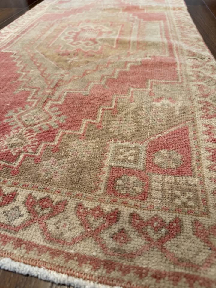 Vintage Rug, 3'9" x 2'