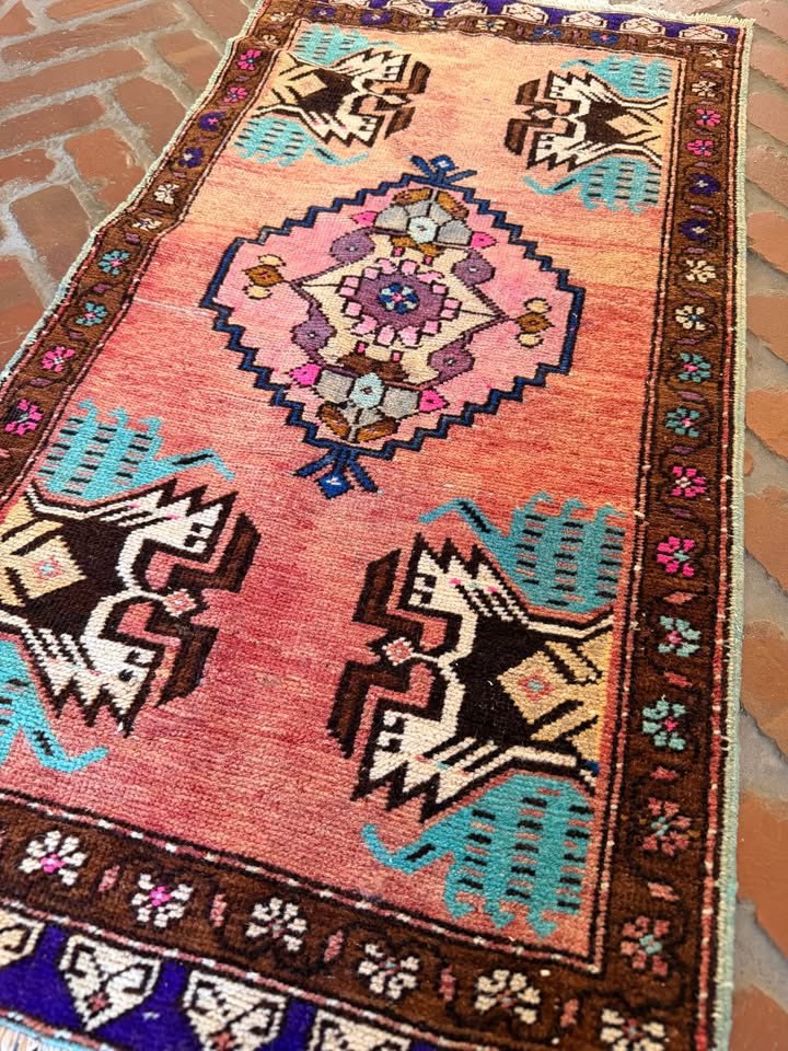 Vintage Rug, 3'2" x 1'7"