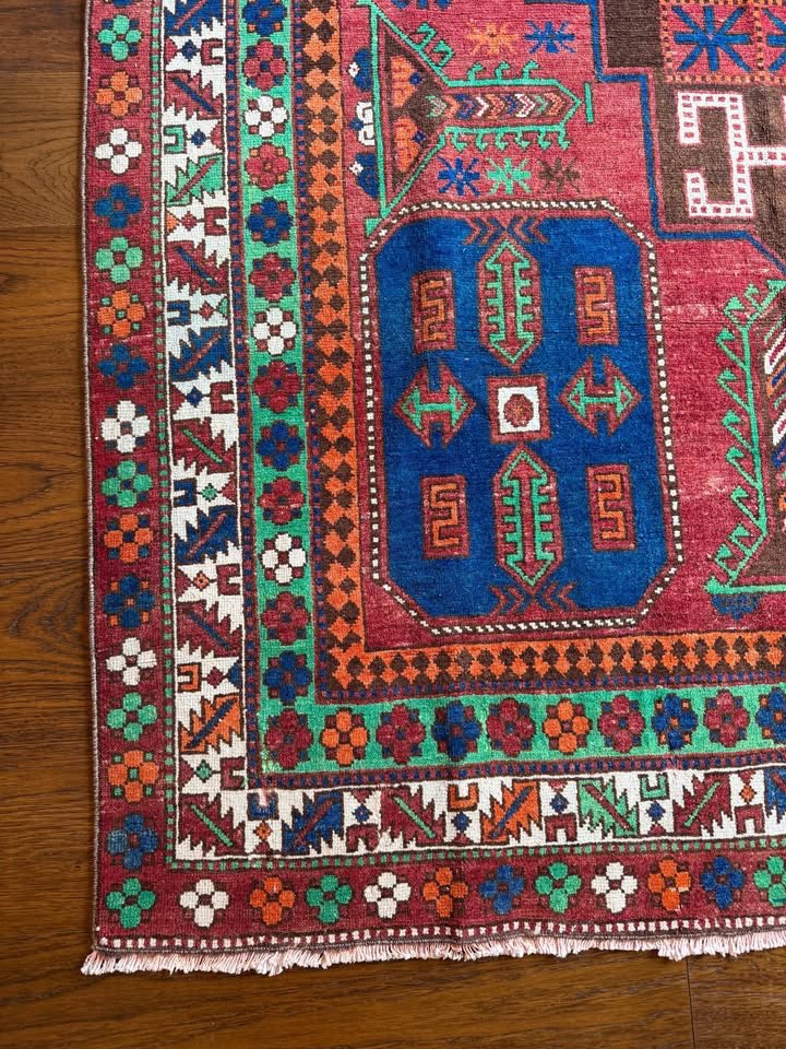 Vintage Rug, 9' x 4'10"