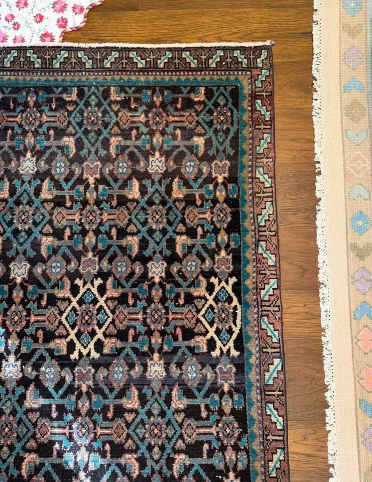 Vintage Runner, 9' x 3'9"