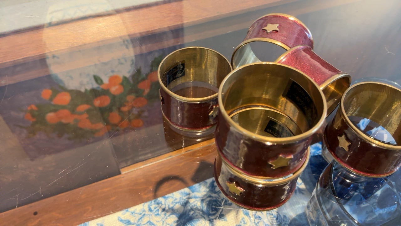 Maroon Napkin Rings w Stars (6)
