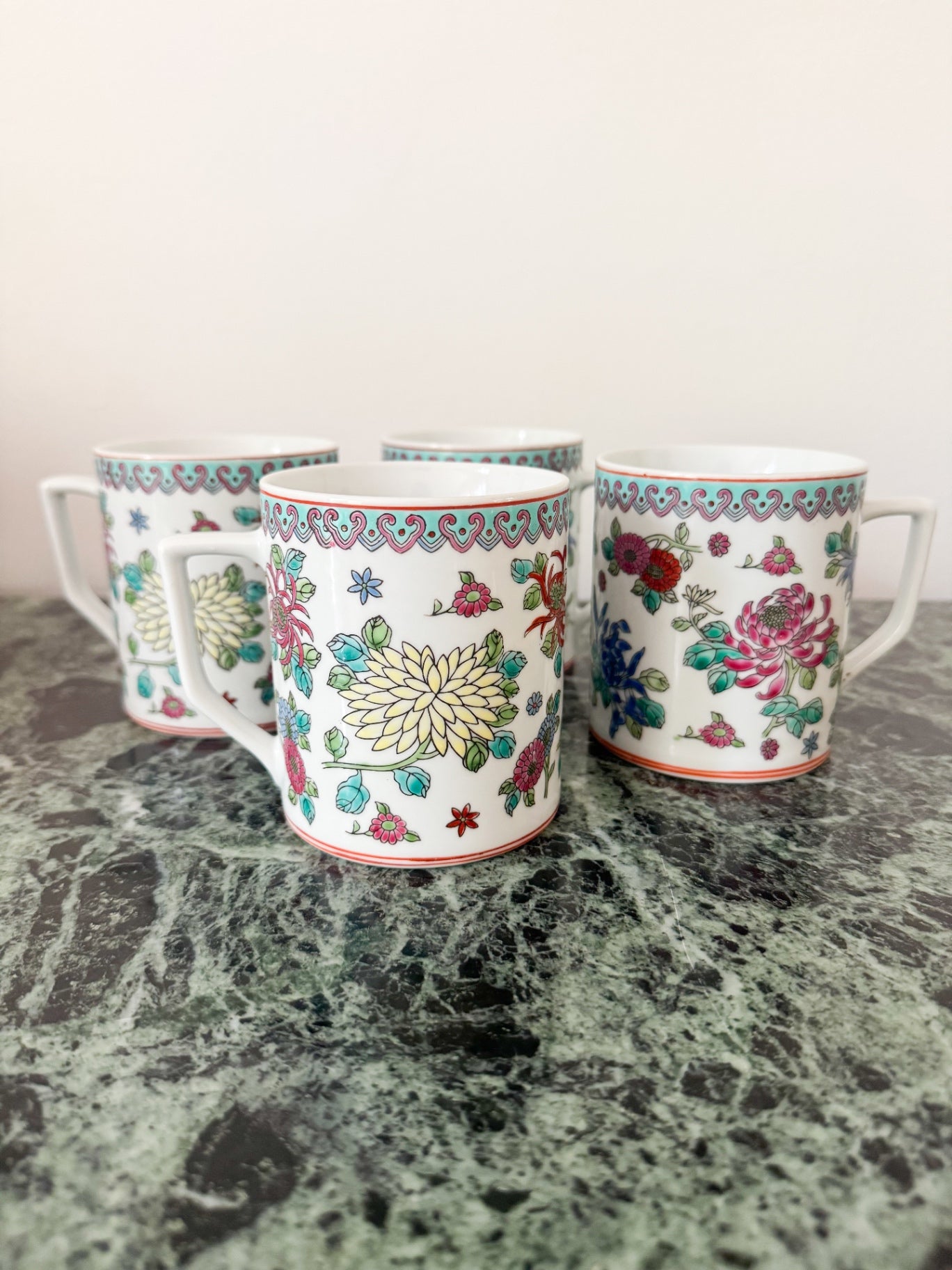 Set of 4 Vintage Chinoiserie Coffee Mugs