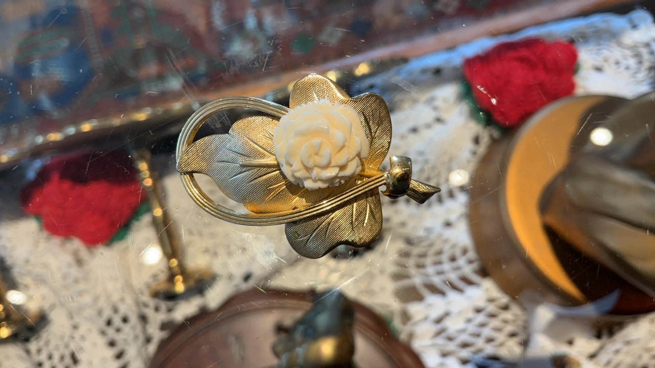 White & Gold Leaf Brooch
