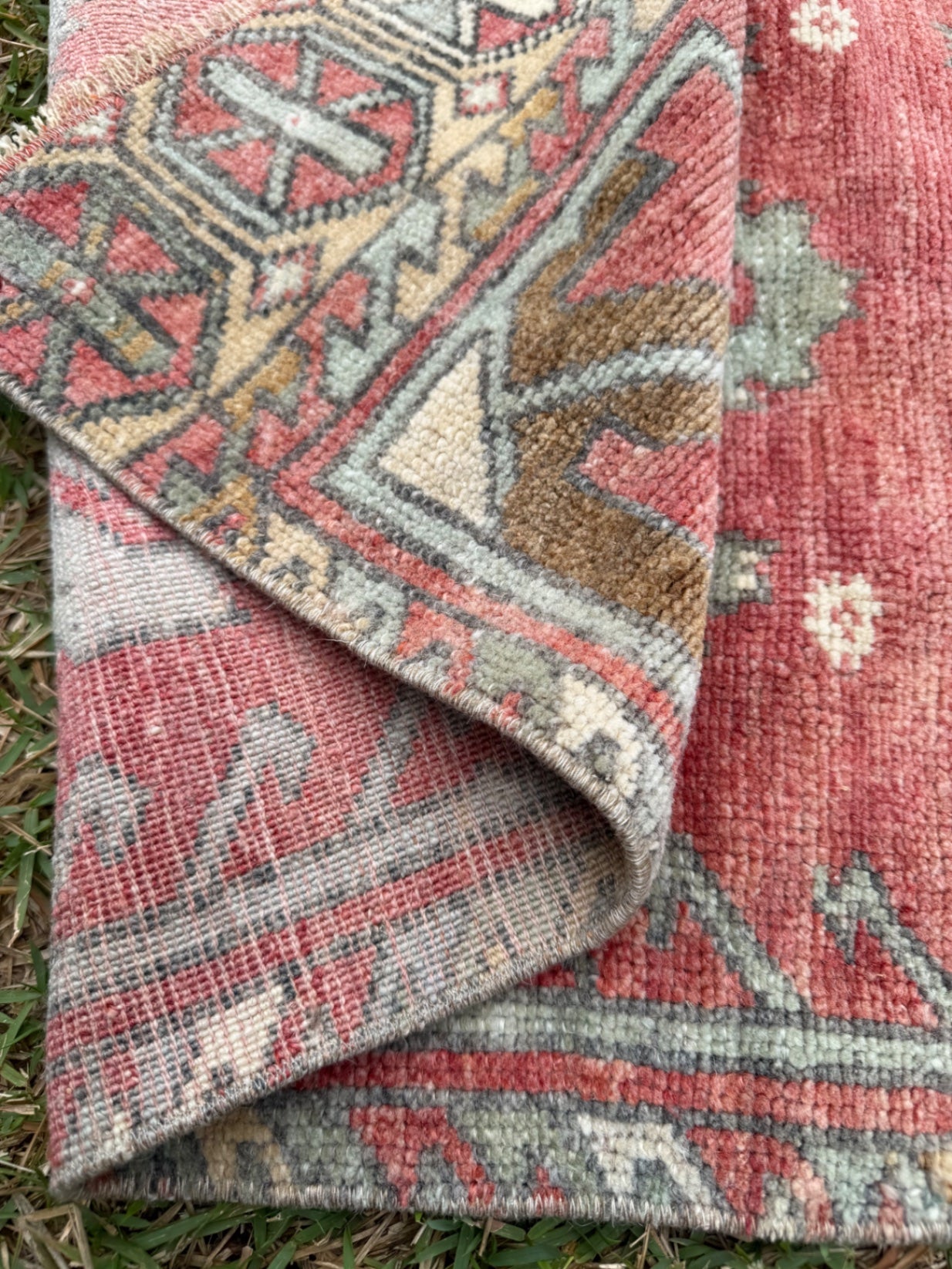 Vintage mini rug, 3'5" x 1'9"