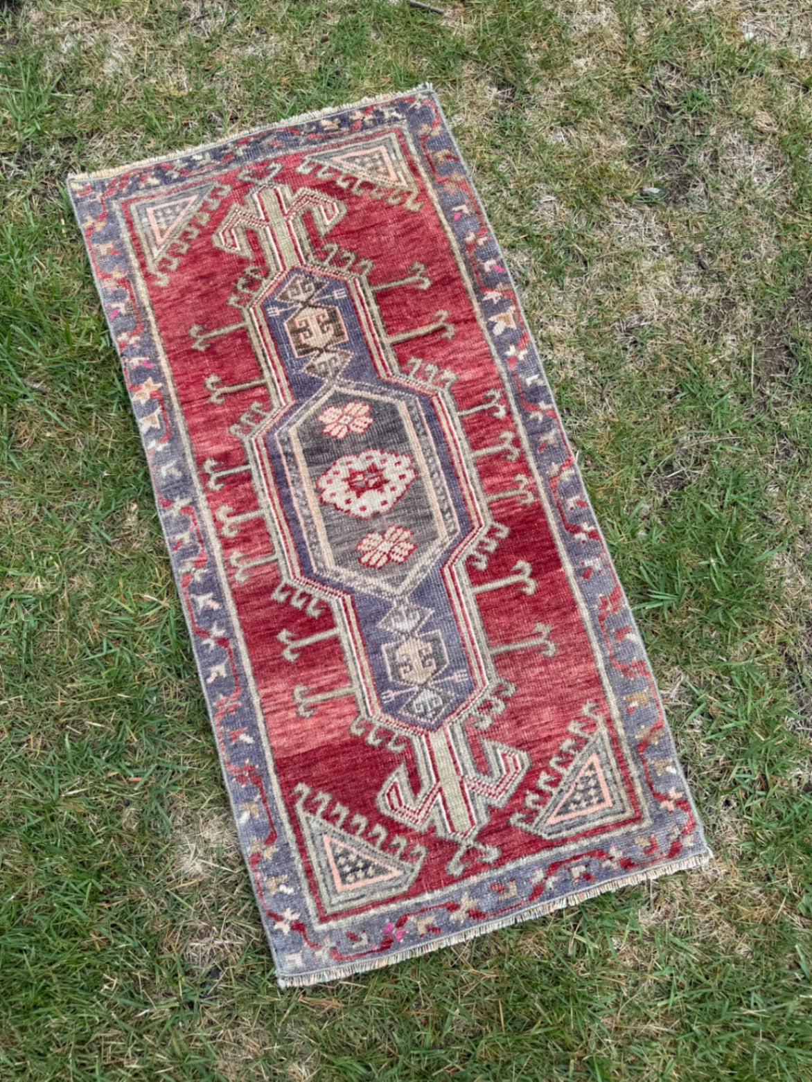 Vintage mini rug, 3'4" x 1'8"