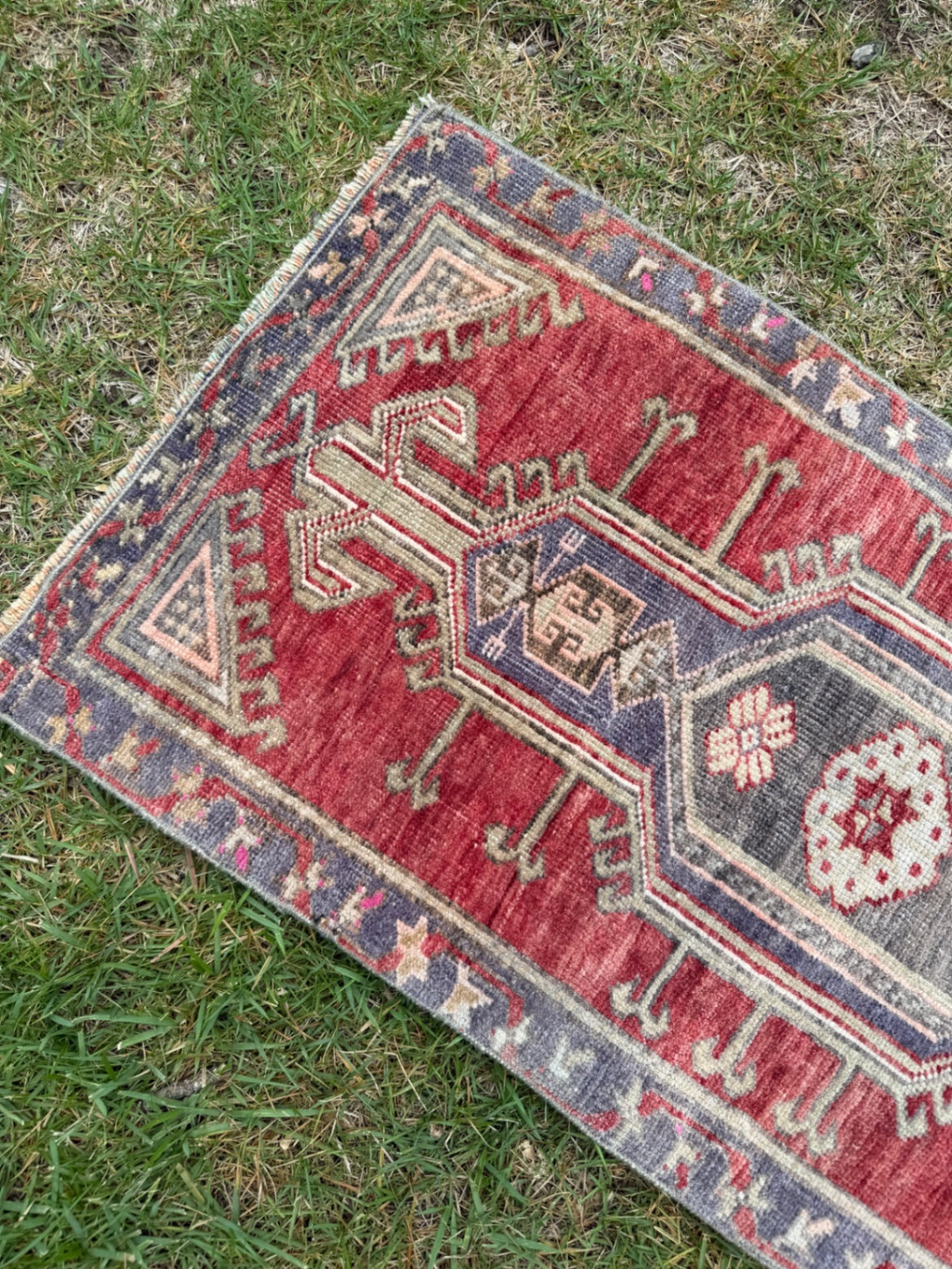 Vintage mini rug, 3'4" x 1'8"