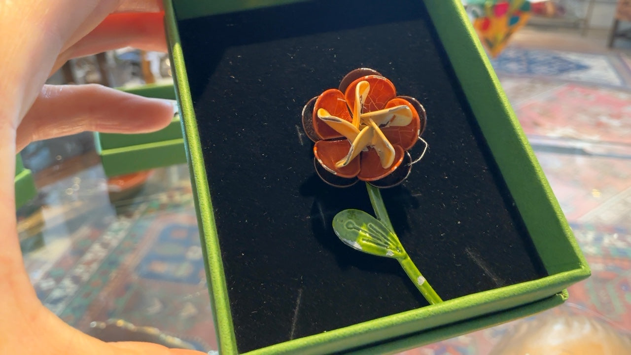 Brown Flower Pin 