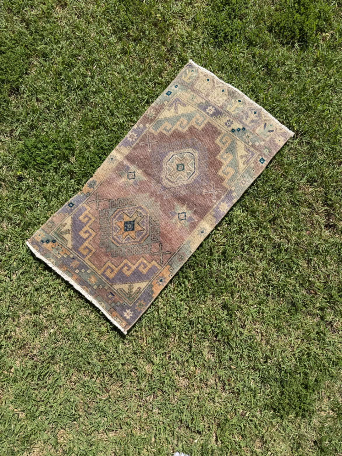 Vintage mini rug, 3'1" x 1'7"