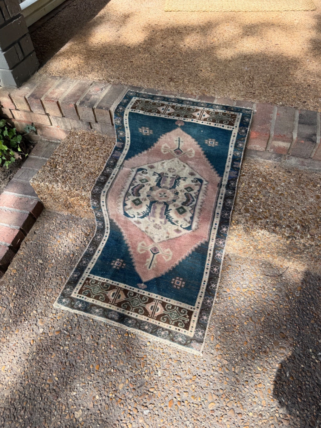Vintage mini rug, 3'8" x 1'10"