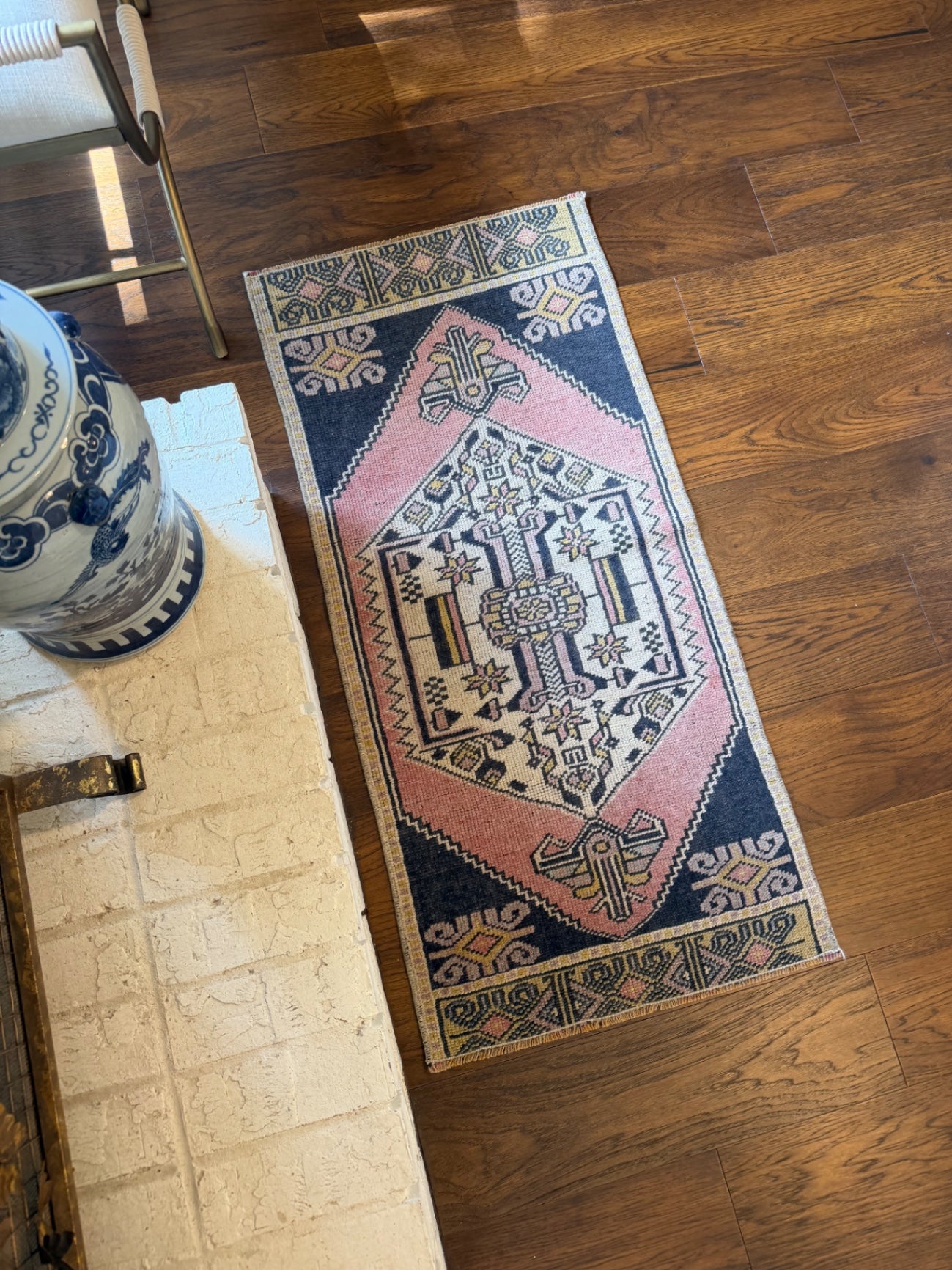 Vintage mini rug, 4' x 1'11"