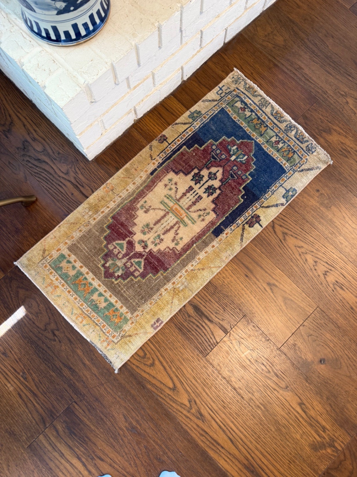 Vintage mini rug, 3'3" x 1'6"