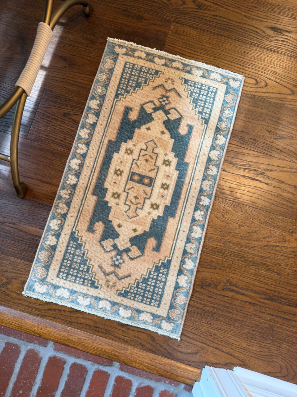 Vintage mini rug, 2'9" x 1'7"