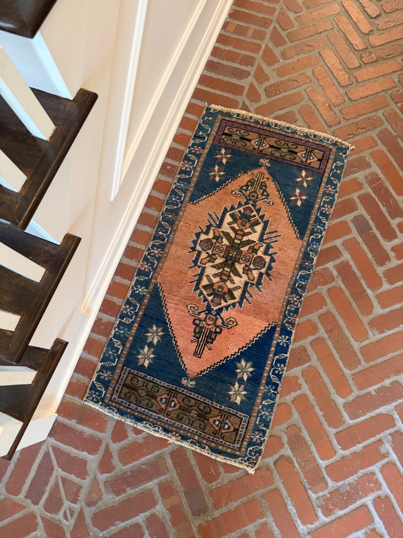 Vintage mini rug, 3'9" x 1'10"