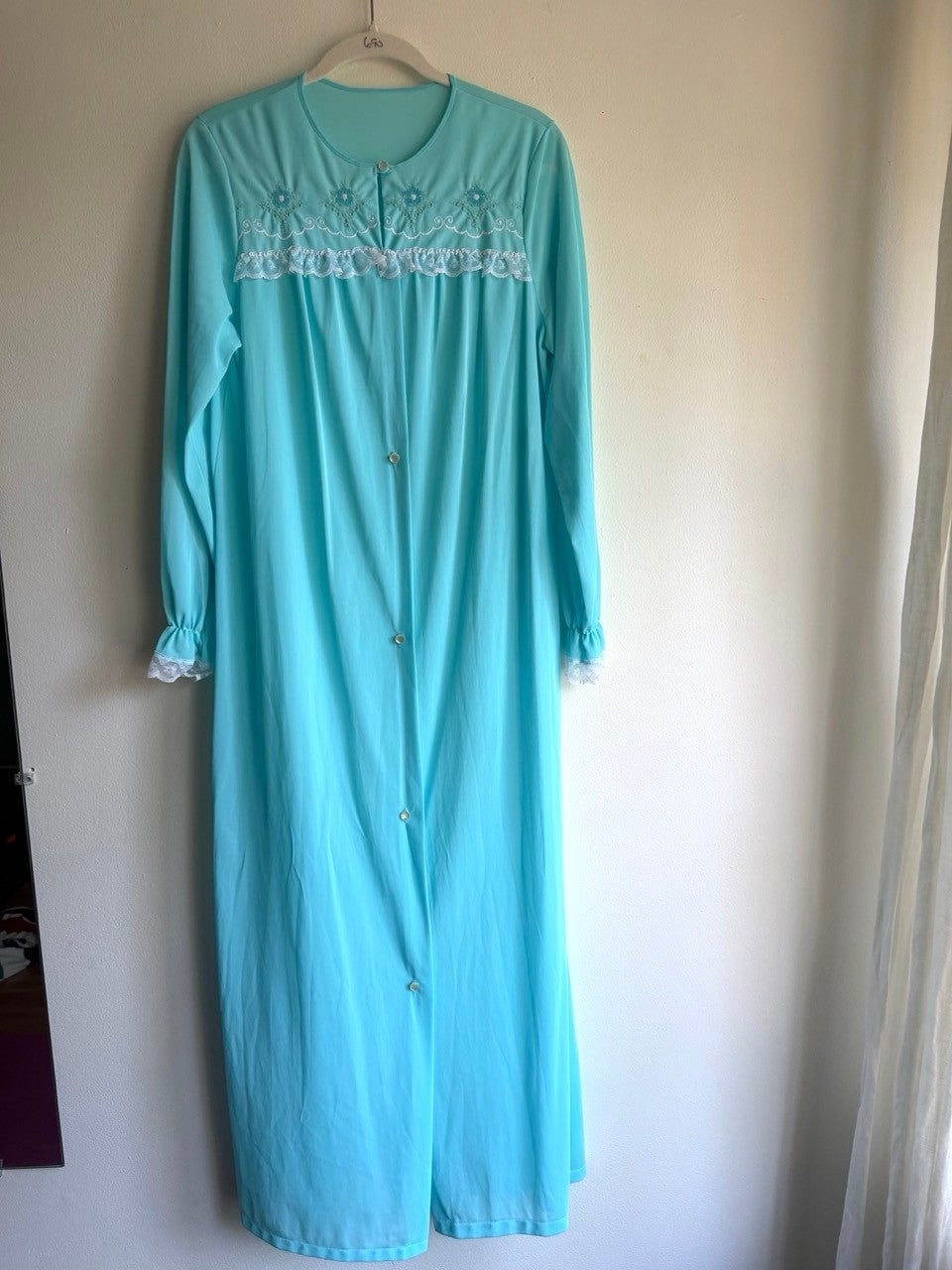 70s tiffany blue cross stitched kimomo/ robe