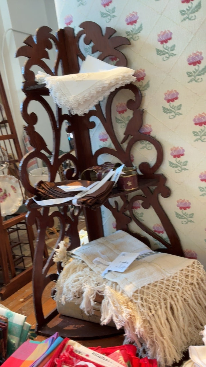 Corner Carved Shelves, Deer (ea)