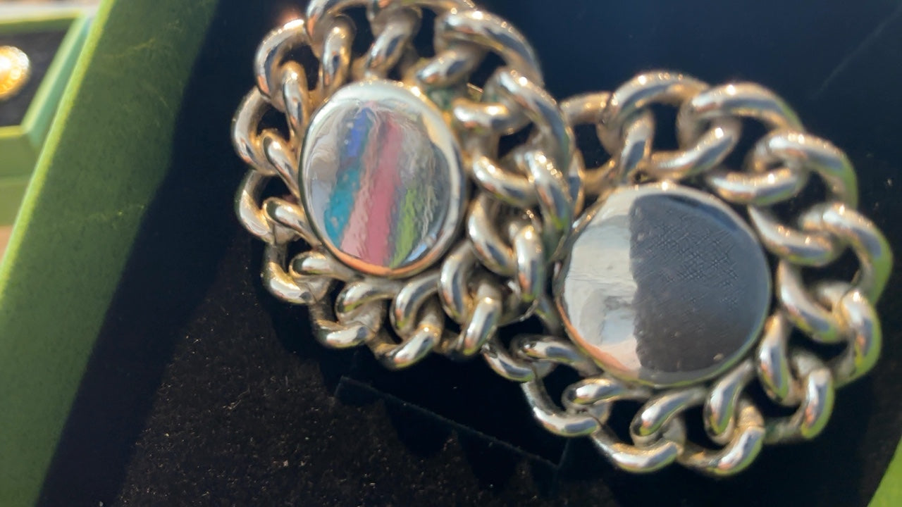 Silver Earrings w Chain detail 