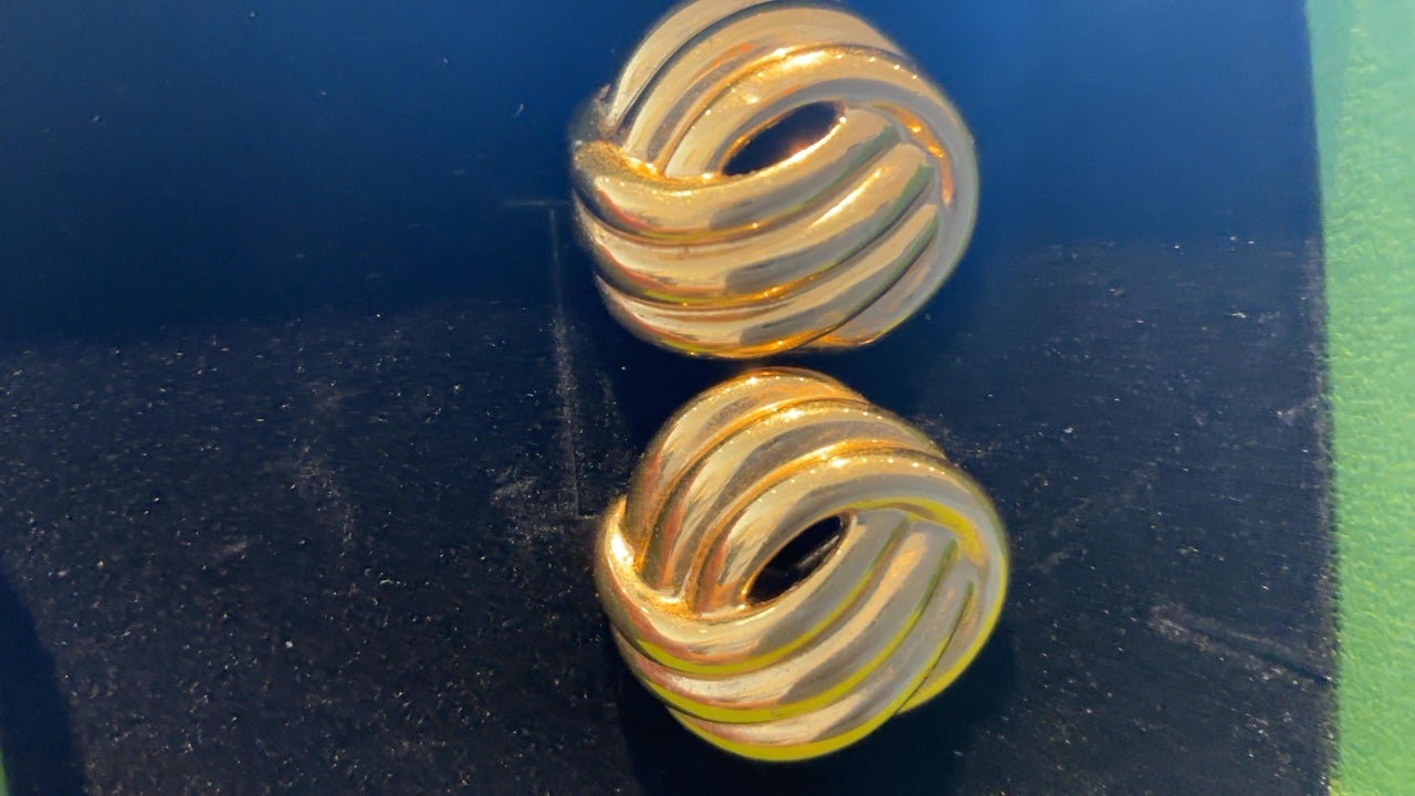 Gold Knot Earrings
